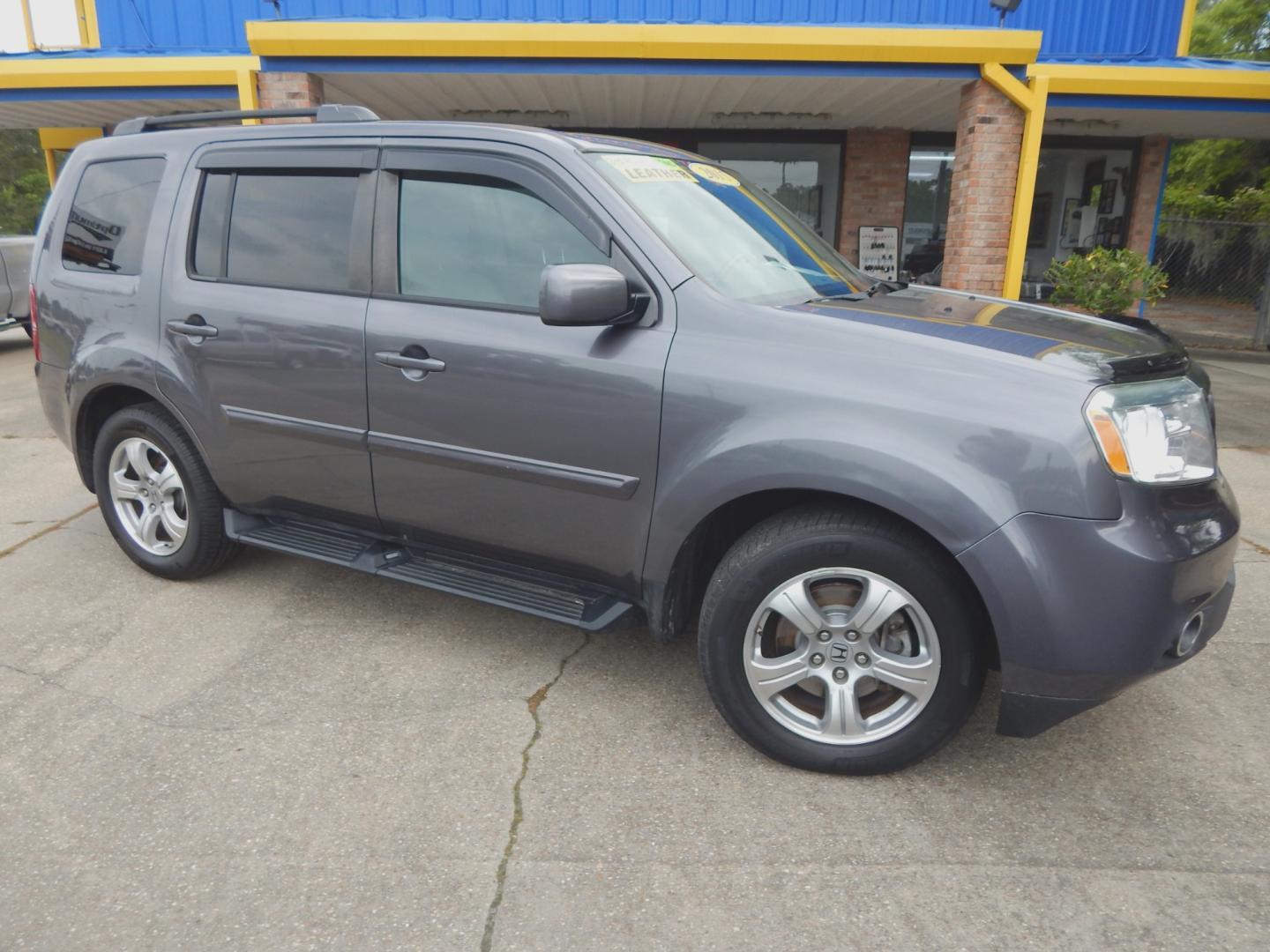 2015 Charcoal /Gray Leather Honda Pilot EX-L (5FNYF3H56FB) with an 3.5L V6 engine, Automatic transmission, located at 3120 W Tennessee St, Tallahassee, FL, 32304-1002, (850) 575-6702, 30.458841, -84.349648 - Used Car Supermarket is proud to present you with this loaded immaculate 2015 Honda Pilot EX-L 7 passenger. Used Car Supermarket prides itself in offering you the finest pre-owned vehicle in Tallahassee. Used Car Supermarket has been locally family owned and operated for over 48 years. Our Pilot EX- - Photo#0